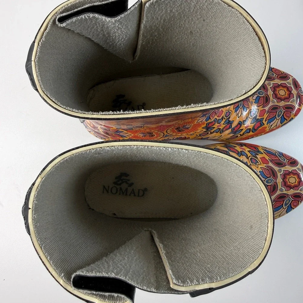 Nomad Womens Size 7 Rain‎ Boots Ankle Mid Calf Floral Print Buckle Black Sole